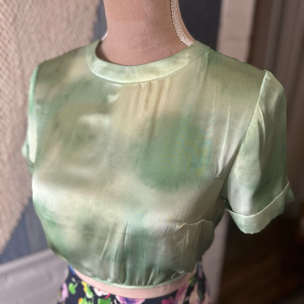NWT Topshop Green Cuffed Sleeve Crop Top with Waist Tie Detail - Picture 5 of 10